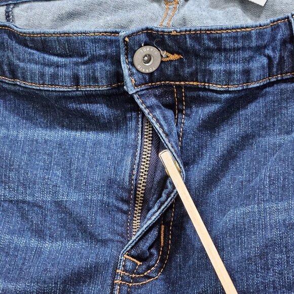 Torrid Jeans Womens 24R Blue Denim Boyfriend Straight Stretch New Western Boho - Picture 10 of 16